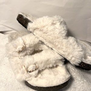 Sintetico  Cream Faux Fur Slippers/Sandals-Women's-Gold Buckle-Cork Bottom-9/10
